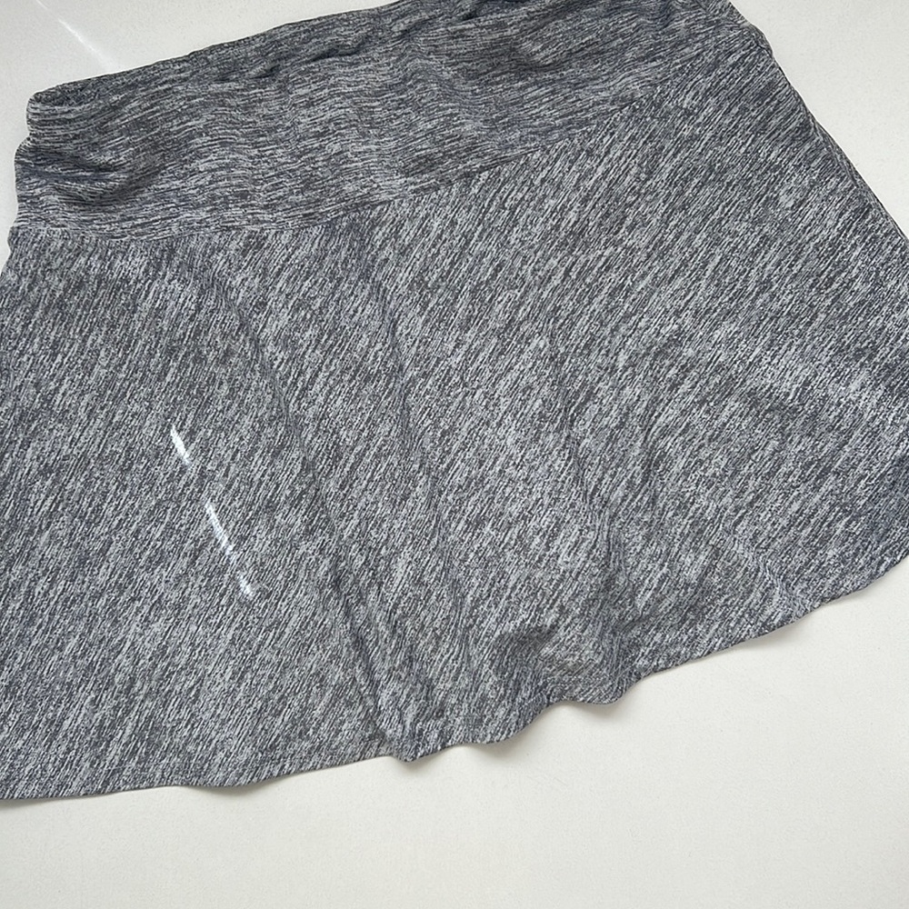 FILA Heather Gray skirt with built in shorts size M
